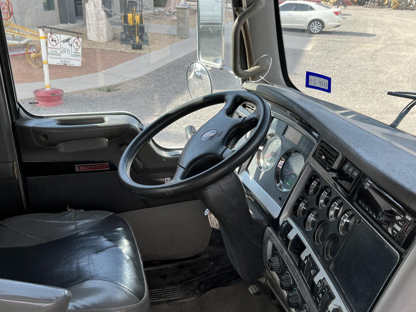 ./imagenes/INVOICE/2019/18120/CAMION REVOLVEDOR KENWORTH T470 (34).JPG